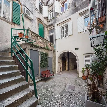 That Place Studio Apartment Trogir Exterior photo